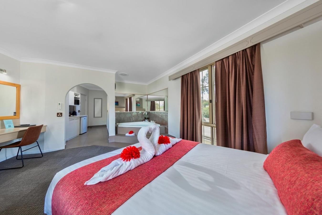 Hamilton'S Queanbeyan Motel 외부 사진